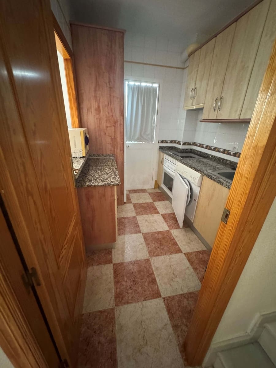 4 soverom Rekkehus til salgs i Huelva by med svømmebasseng garasje - € 365 000 (Ref: 9991410)