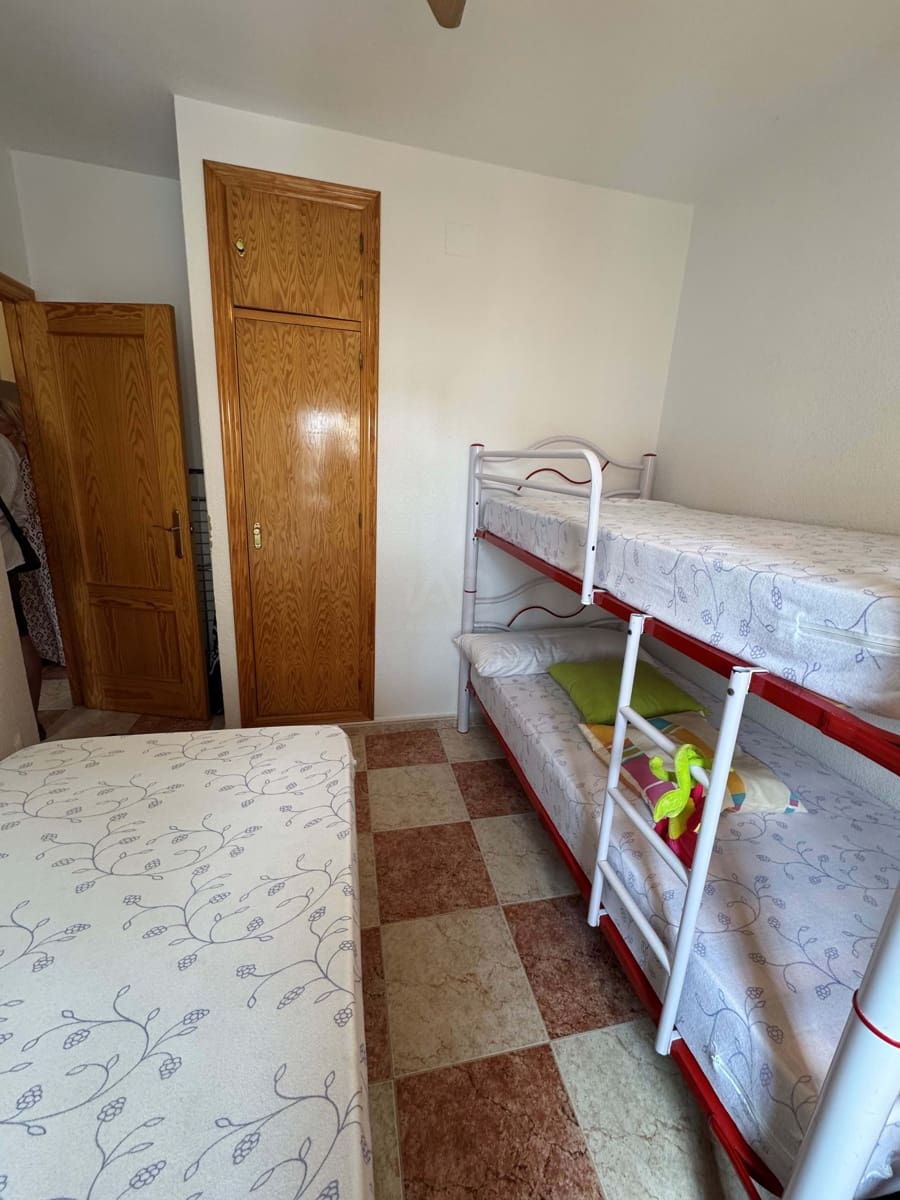4 soverom Rekkehus til salgs i Huelva by med svømmebasseng garasje - € 365 000 (Ref: 9991410)