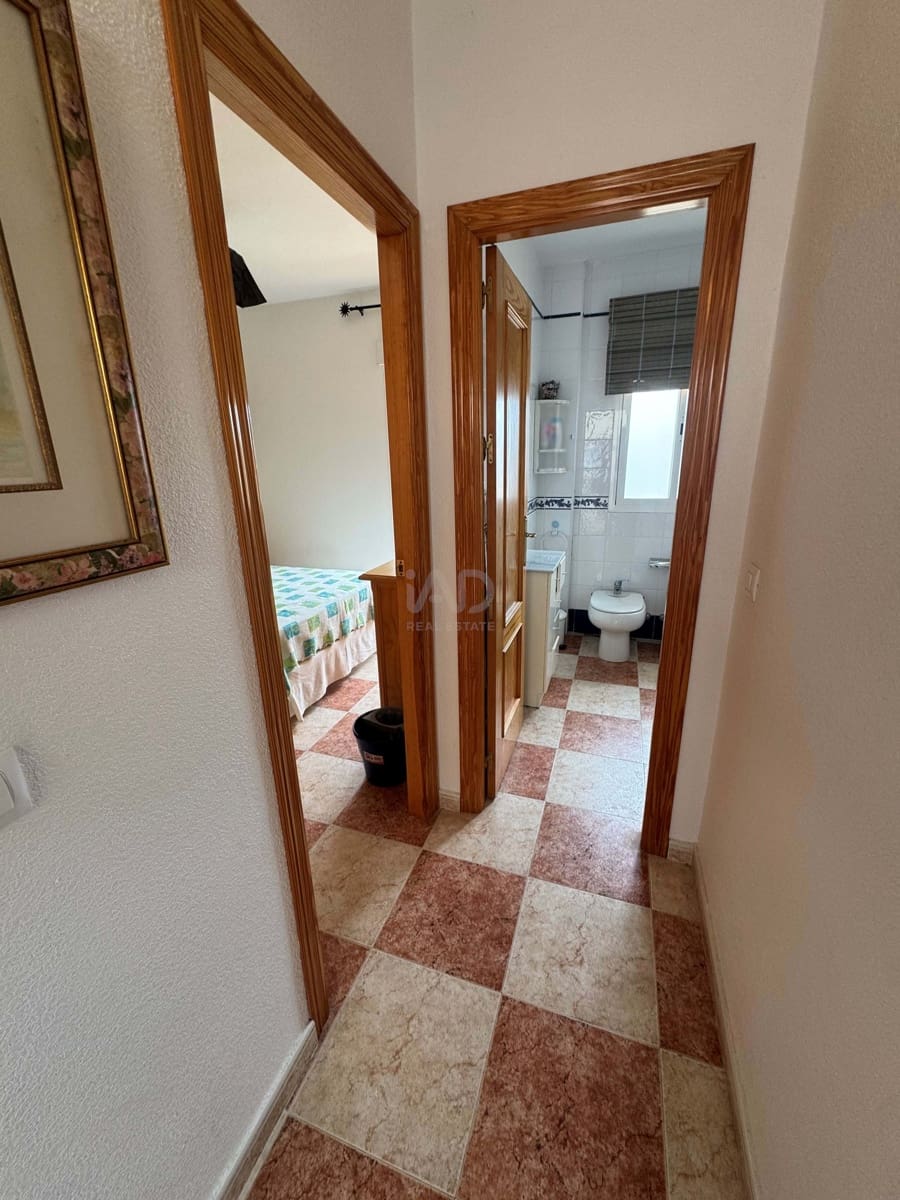 4 soverom Rekkehus til salgs i Huelva by med svømmebasseng garasje - € 365 000 (Ref: 9991410)