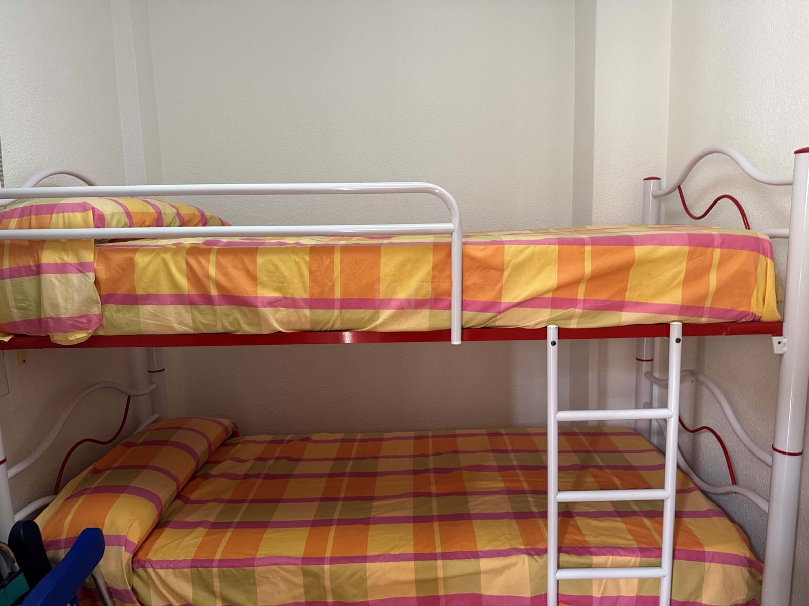 4 soverom Rekkehus til salgs i Huelva by med svømmebasseng garasje - € 365 000 (Ref: 9991410)