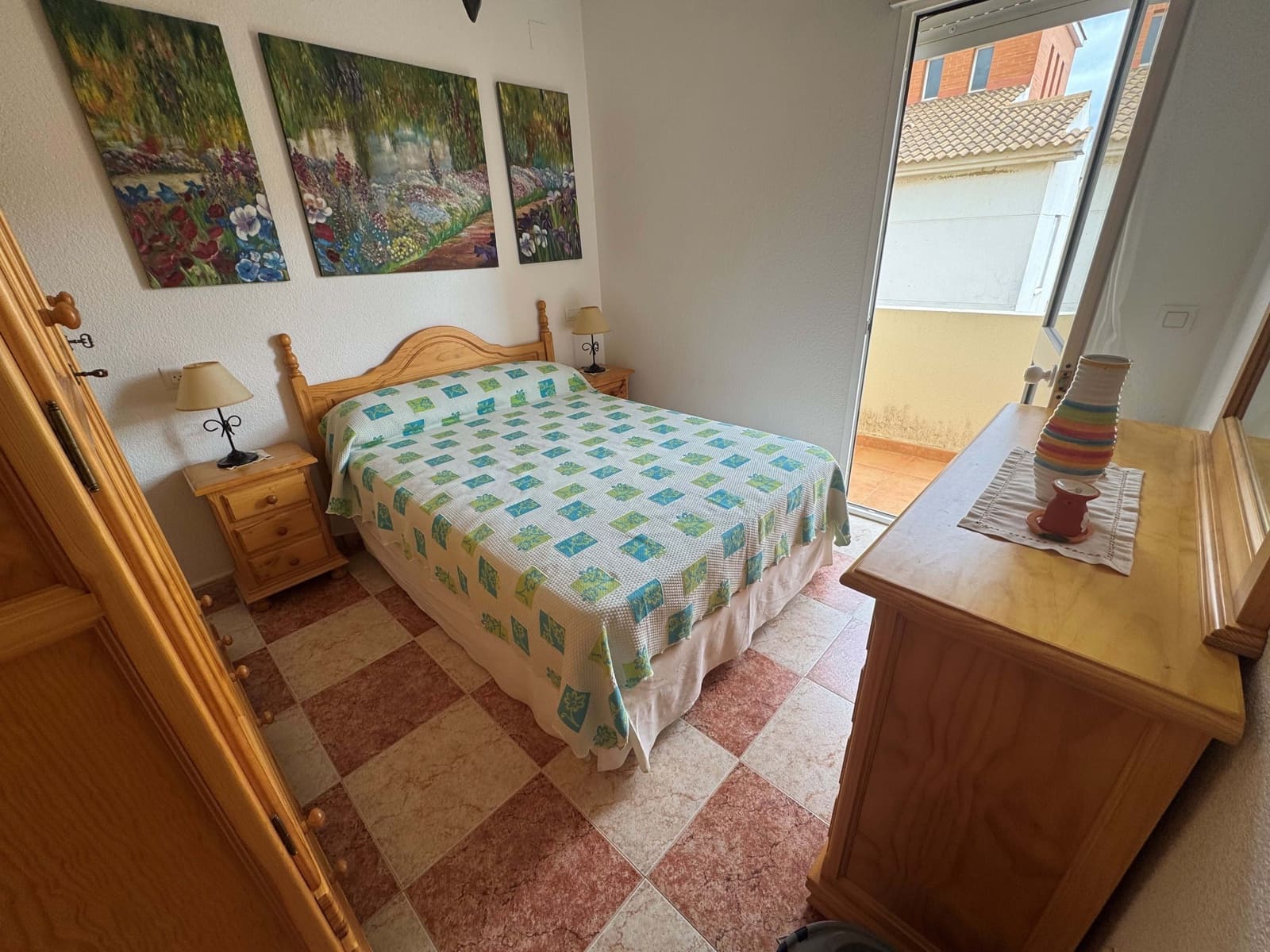 4 soverom Rekkehus til salgs i Huelva by med svømmebasseng garasje - € 365 000 (Ref: 9991410)