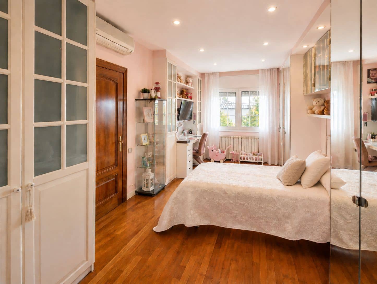 Chalet en Girona ciudad en venta - 1.050.000 € (Ref: 9991411)