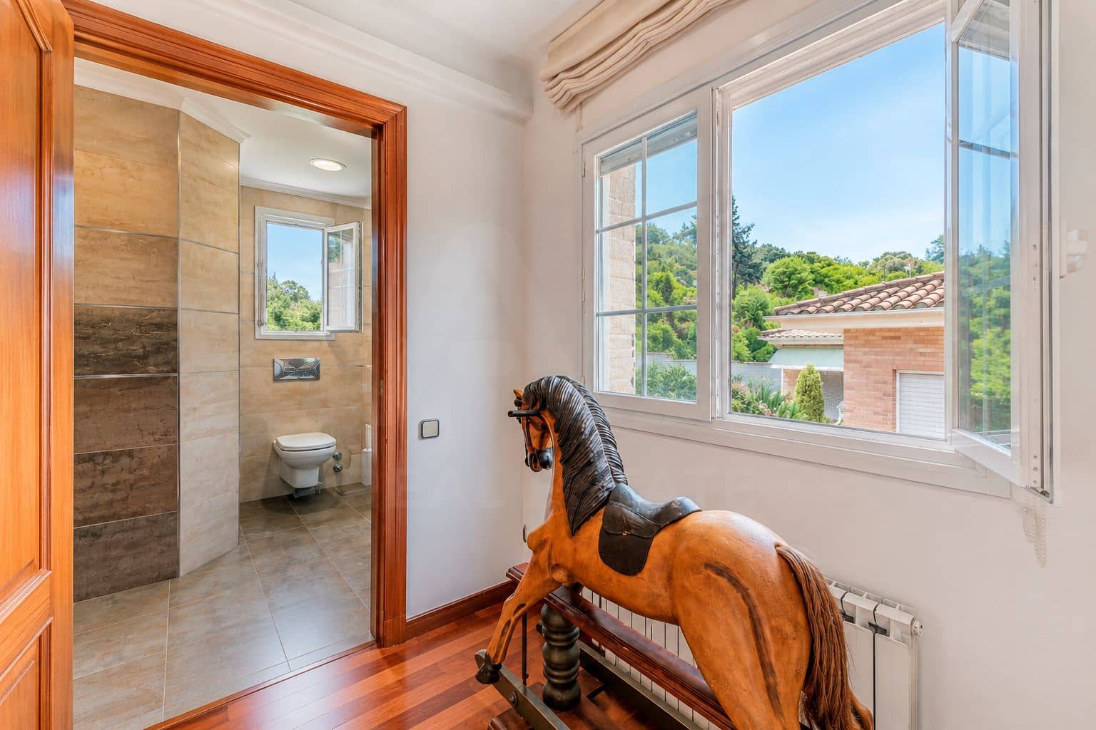 Chalet en Girona ciudad en venta - 1.050.000 € (Ref: 9991411)