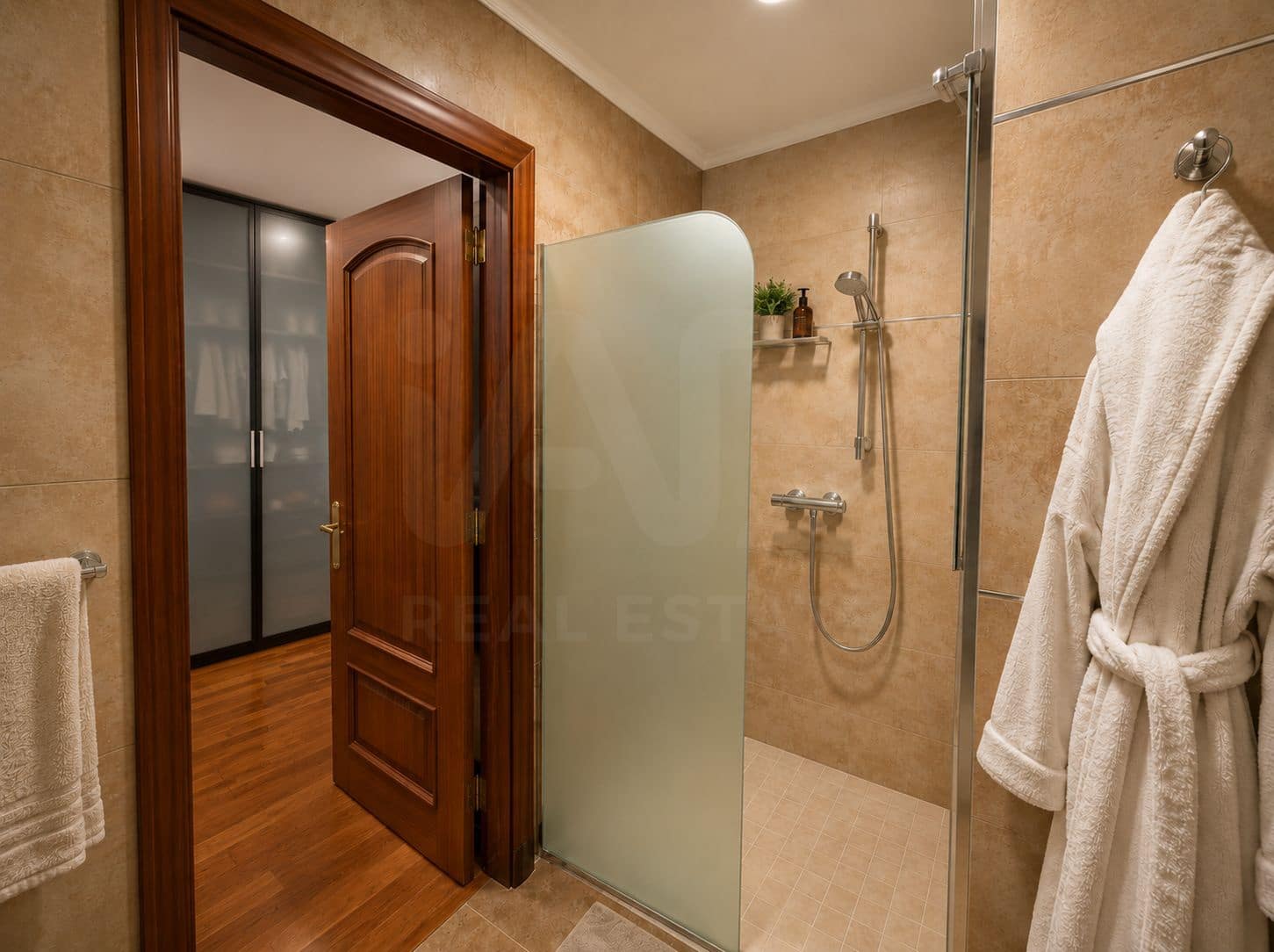 Chalet en Girona ciudad en venta - 1.050.000 € (Ref: 9991411)