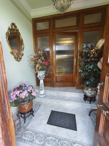 6 Zimmer Haus zu verkaufen in León Stadt mit Garage - 139.900 € (Ref: 9991413)