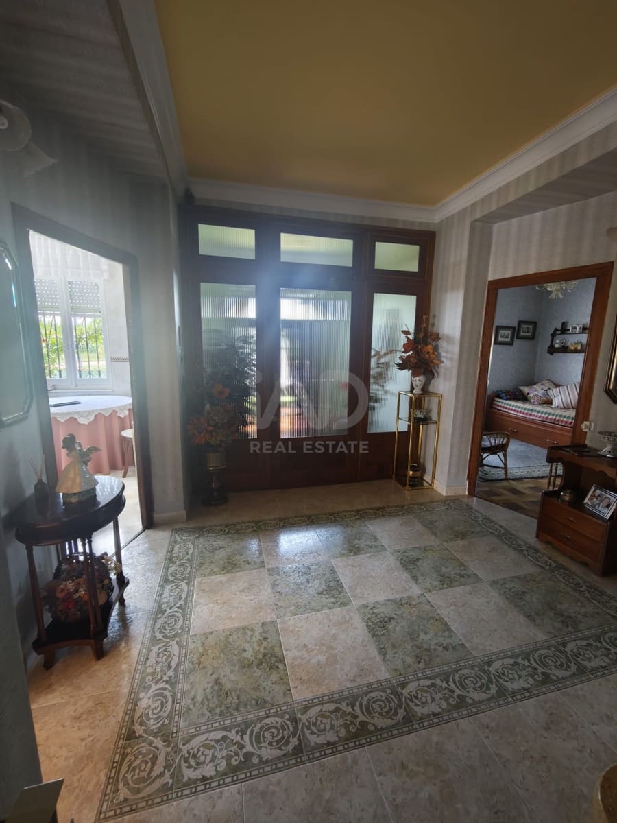 6 Zimmer Haus zu verkaufen in Leon Stadt mit Garage - 139.900 € (Ref: 9991413)