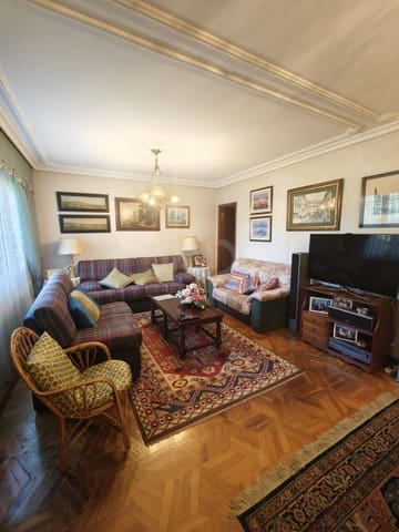6 Zimmer Haus zu verkaufen in León Stadt mit Garage - 139.900 € (Ref: 9991413)