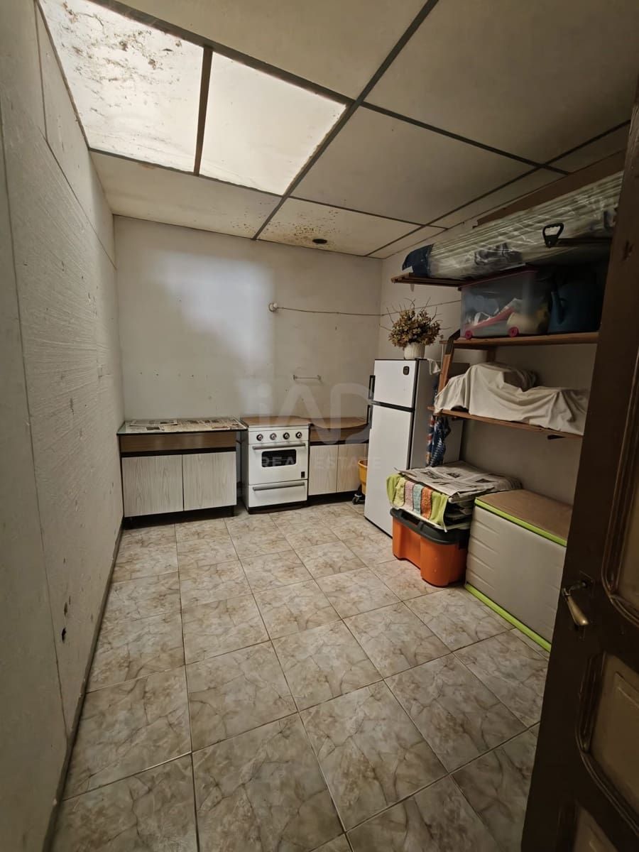6 Zimmer Haus zu verkaufen in Leon Stadt mit Garage - 139.900 € (Ref: 9991413)