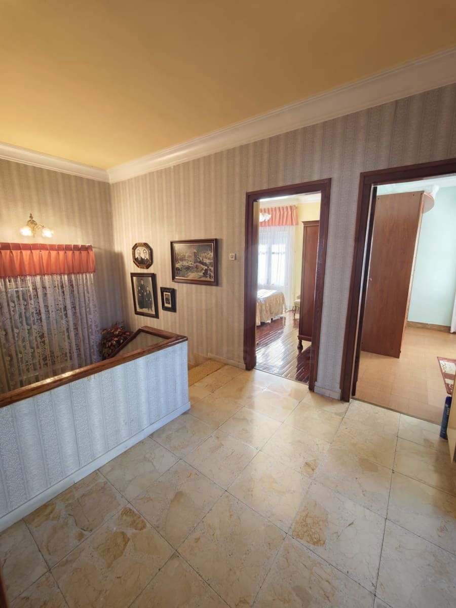 6 sypialnia Dom na sprzedaż w Urdiales del Paramo z garażem - 139 900 € (Ref: 9991413)