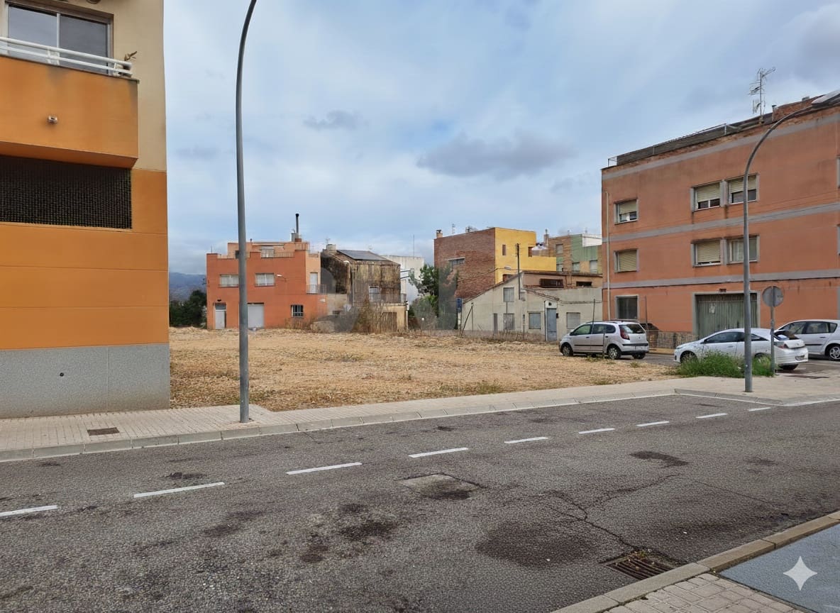 Grond te koop in Tarragona stad - € 400.000 (Ref: 9991416)