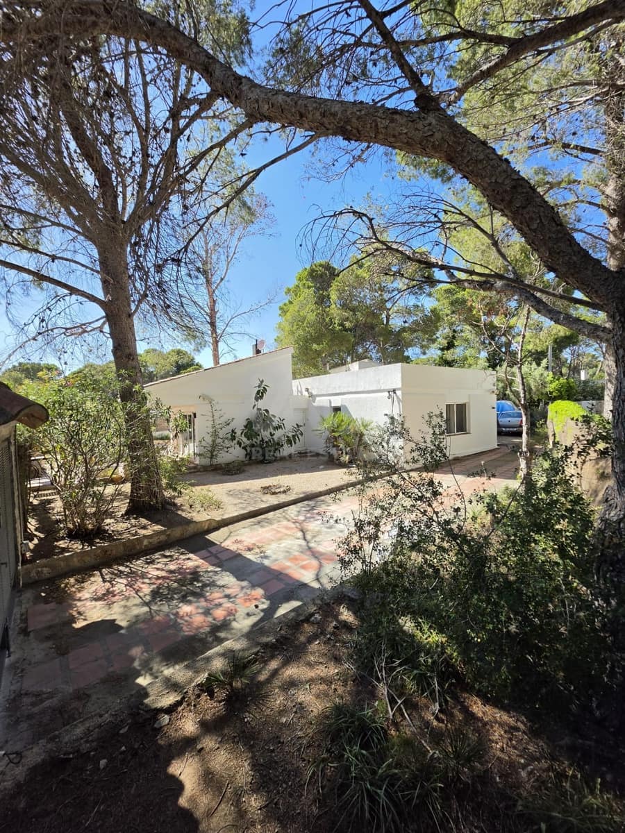 Casa de 5 habitaciones en Calafat en venta - 323.000 € (Ref: 9991417)