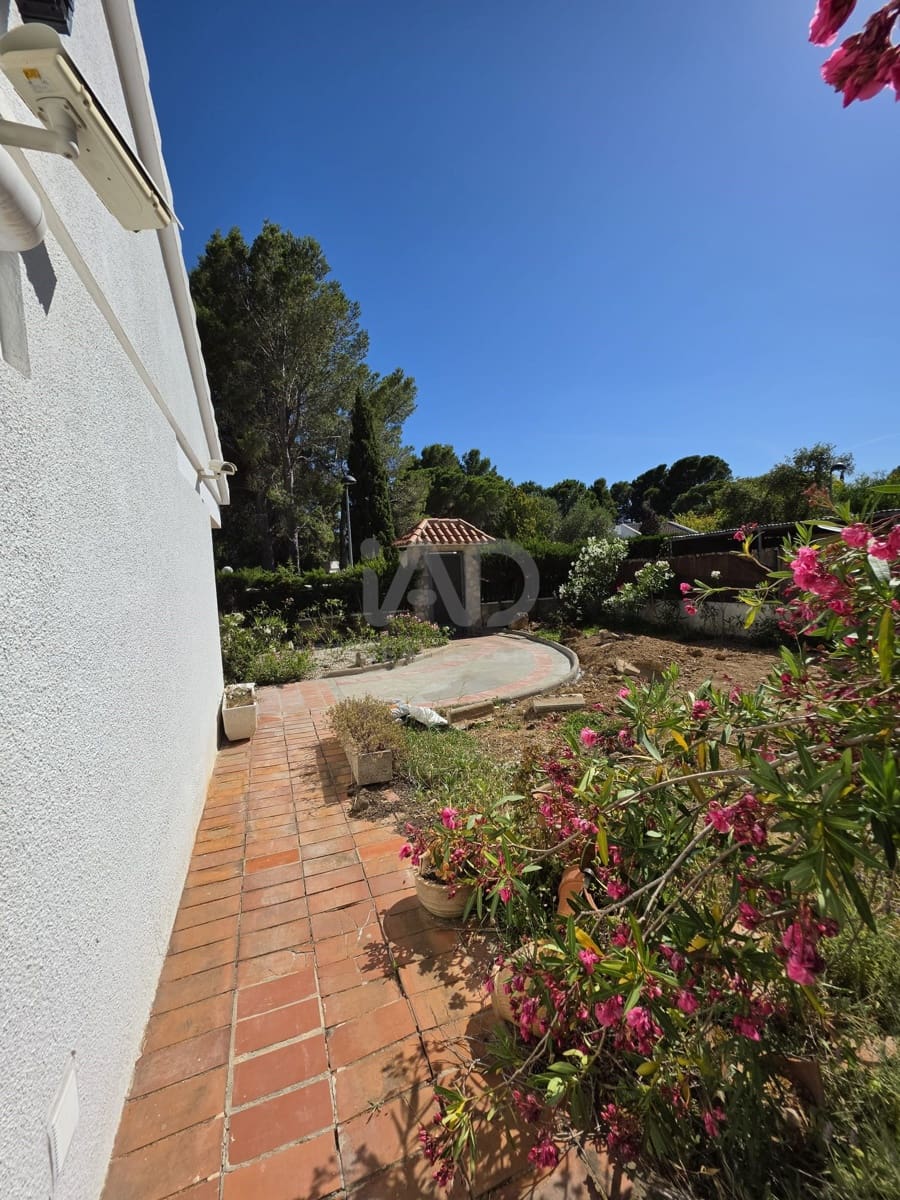 Casa de 5 habitaciones en Calafat en venta - 323.000 € (Ref: 9991417)