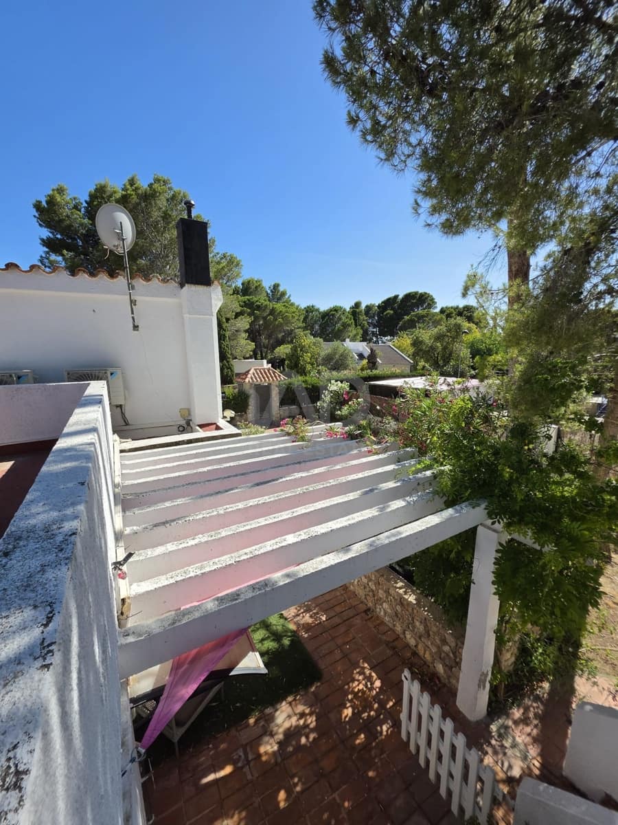 Casa de 5 habitaciones en Calafat en venta - 323.000 € (Ref: 9991417)