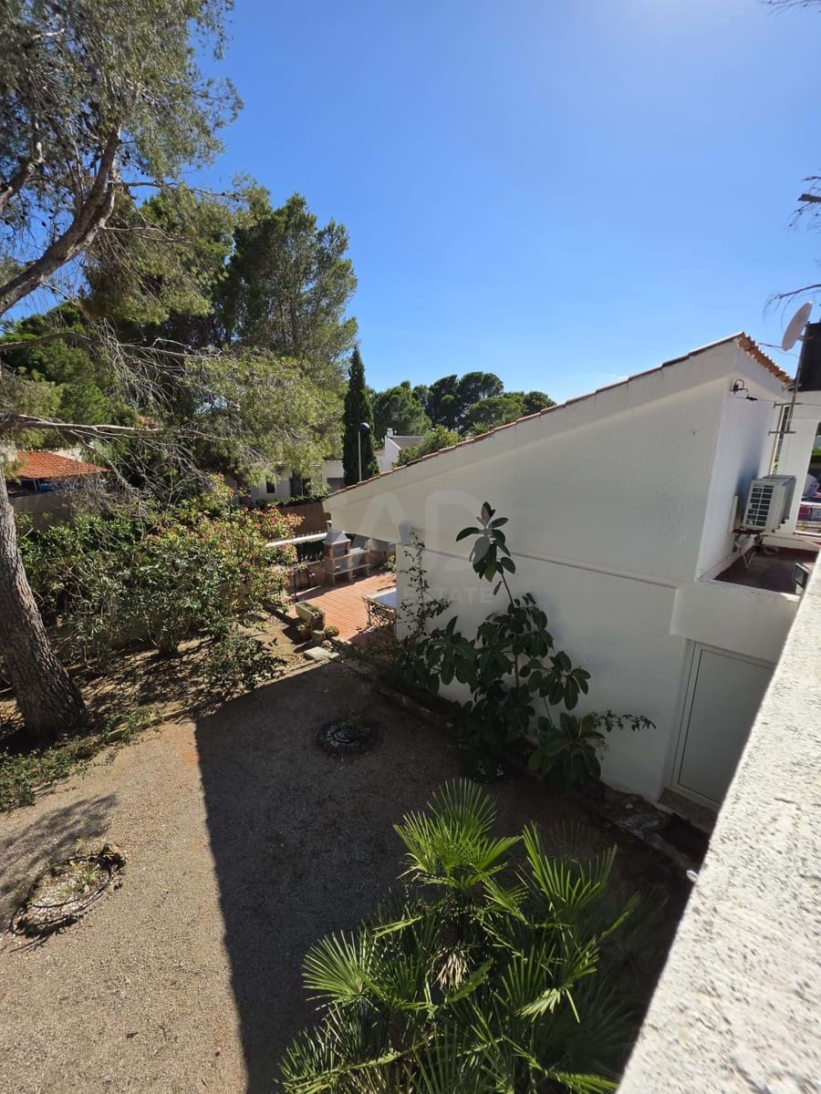Casa de 5 habitaciones en Calafat en venta - 323.000 € (Ref: 9991417)