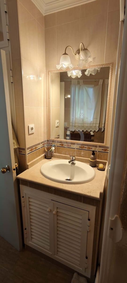 2 slaapkamer Loft te koop in Sevilla stad - € 52.000 (Ref: 9991421)