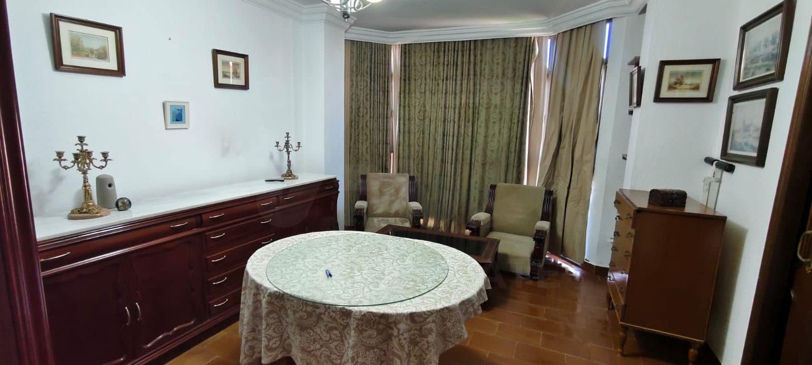 4 slaapkamer Appartement te koop in Sevilla stad - € 118.630 (Ref: 9991426)