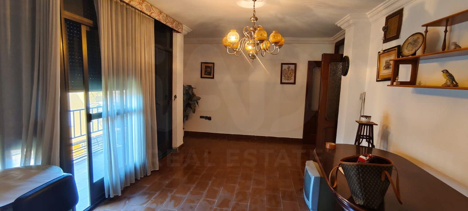 4 slaapkamer Appartement te koop in Sevilla stad - € 118.630 (Ref: 9991426)
