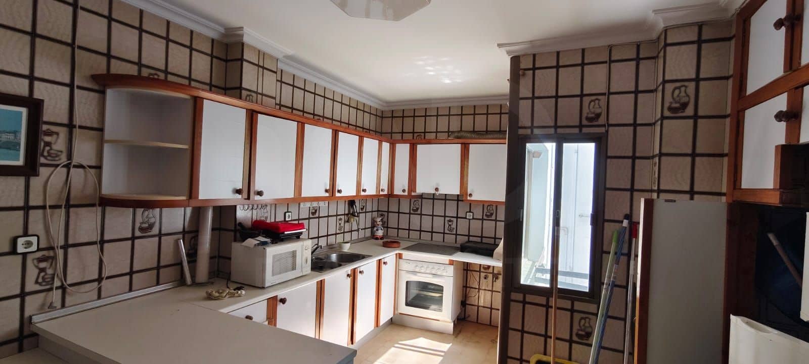 4 slaapkamer Appartement te koop in Sevilla stad - € 118.630 (Ref: 9991426)
