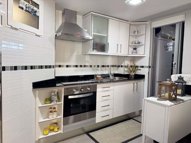 2 sovrum Lägenhet till salu i Tarragona stad - 199 664 € (Ref: 9991427)