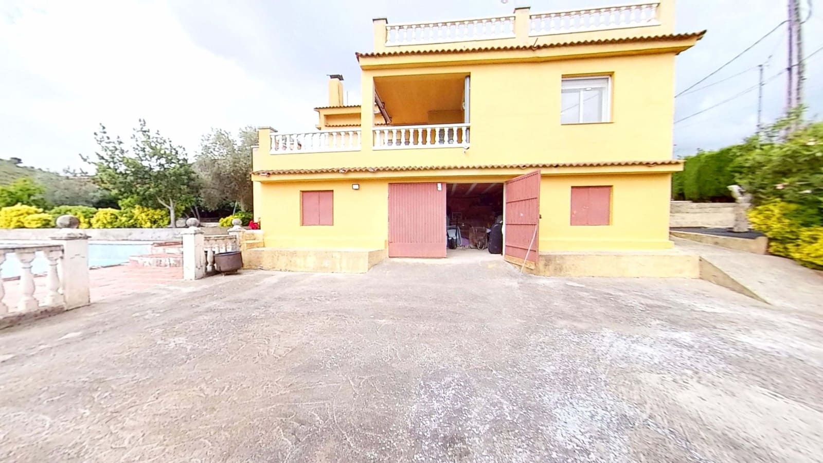 4 makuuhuone Omakotitalo myytävänä paikassa Tarragona kaupunki mukana uima-altaan 
autotalli - 250 000 € (Ref: 9991428)