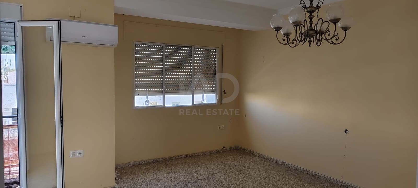 3 slaapkamer Appartement te koop in Sevilla stad - € 137.000 (Ref: 9991429)