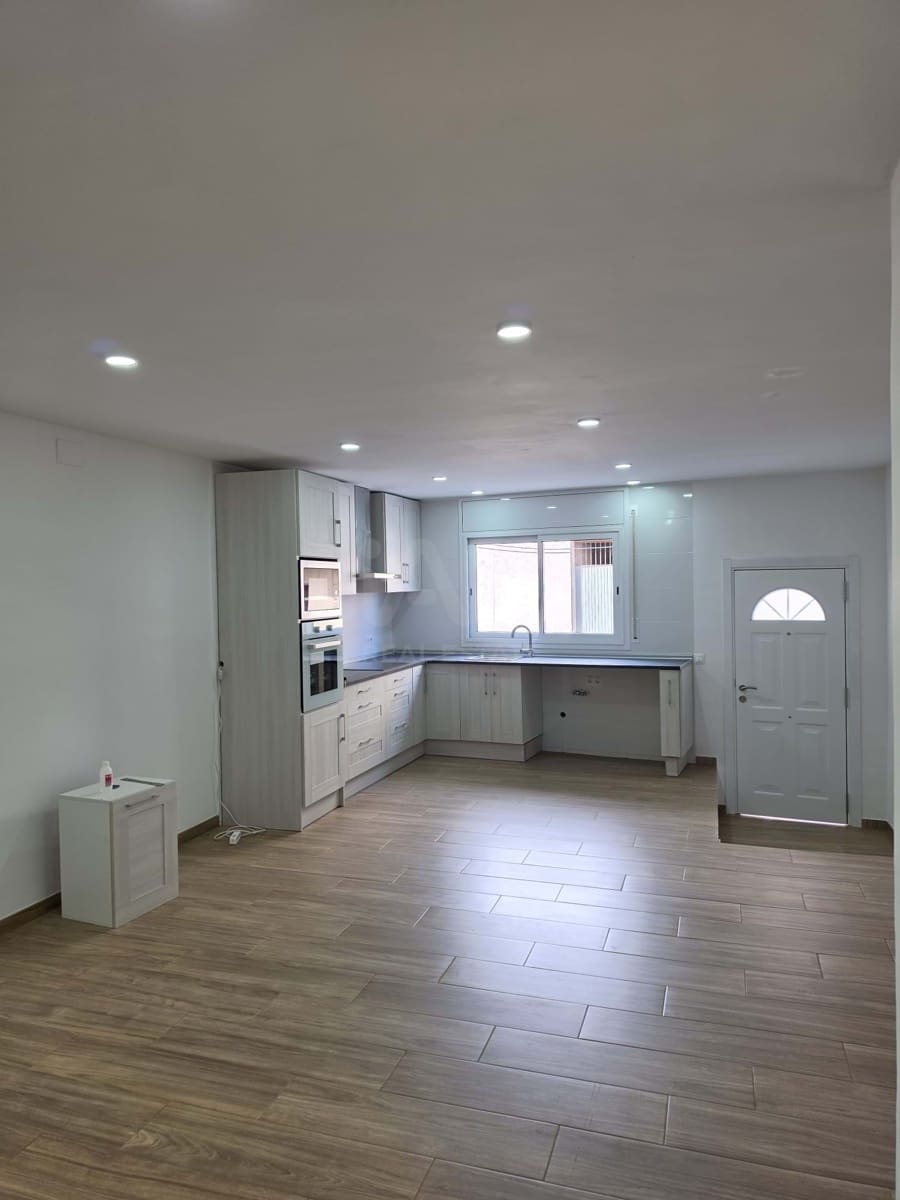 3 sovrum Lägenhet till salu i Tarragona stad med garage - 182 000 € (Ref: 9991430)