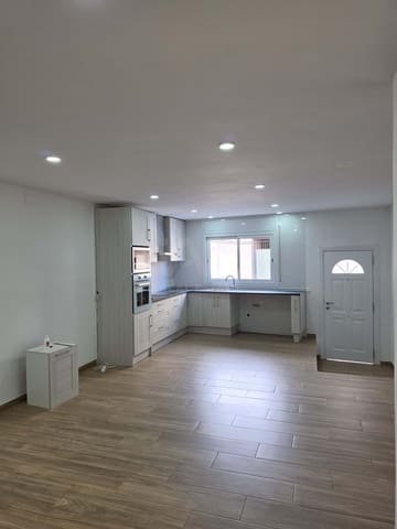 3 soverom Leilighet til salgs i Tarragona by med garasje - € 182 000 (Ref: 9991430)