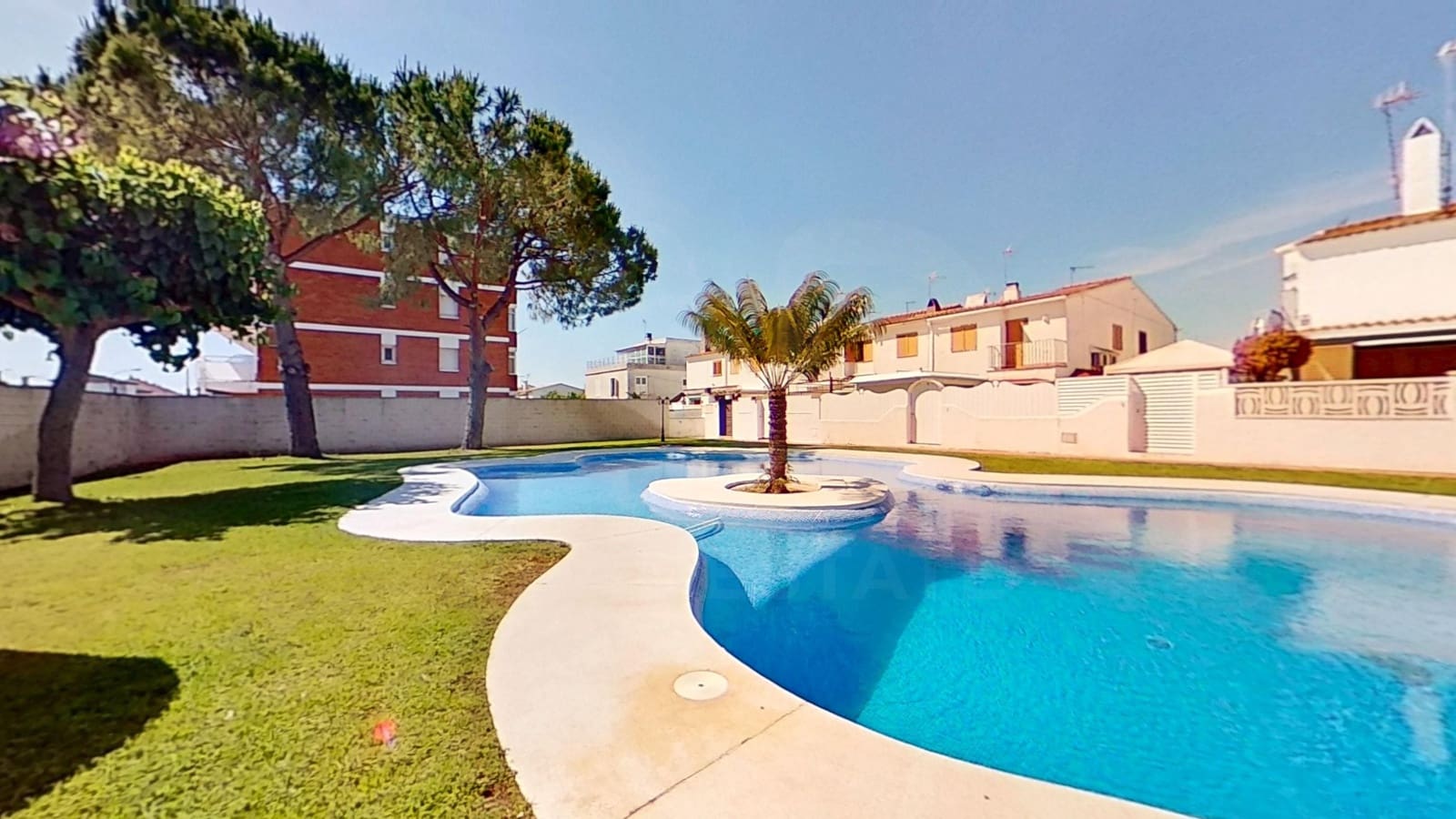 3 Zimmer Reihenhaus zu verkaufen in Tarragona Stadt mit Pool - 230.000 € (Ref: 9991436)