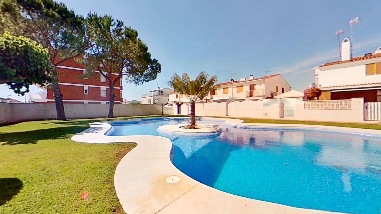 3 Zimmer Reihenhaus zu verkaufen in Tarragona Stadt mit Pool - 230.000 € (Ref: 9991436)