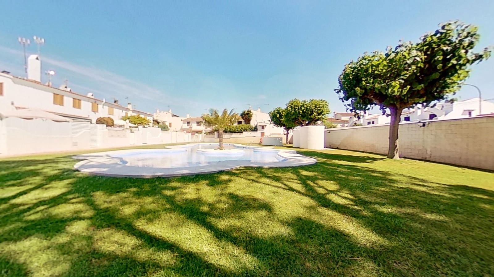 3 Zimmer Reihenhaus zu verkaufen in Tarragona Stadt mit Pool - 230.000 € (Ref: 9991436)
