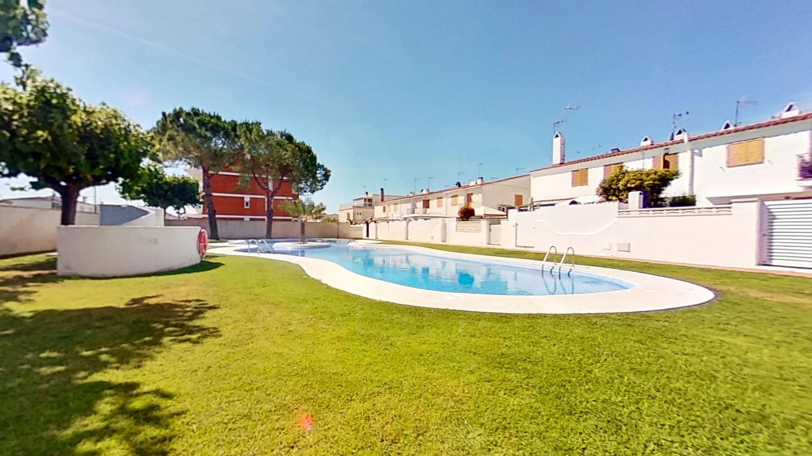 3 Zimmer Reihenhaus zu verkaufen in Tarragona Stadt mit Pool - 230.000 € (Ref: 9991436)