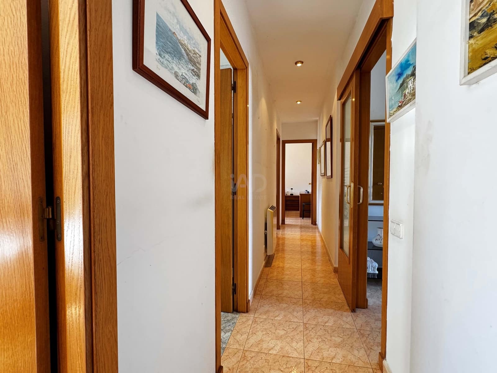 3 bedroom Villa for sale in Barcelona city with garage - € 667,000 (Ref: 9991437)