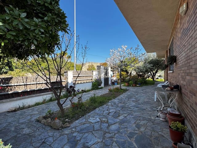 3 soveværelse Villa til salg i Sitges med garage - € 667.000 (Ref: 9991437)