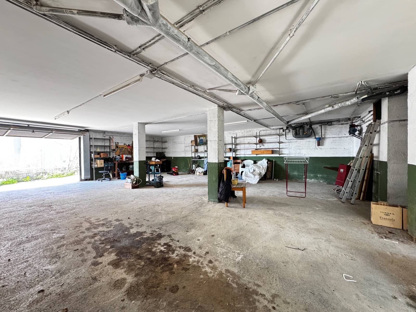 3 bedroom Villa for sale in Barcelona city with garage - € 667,000 (Ref: 9991437)