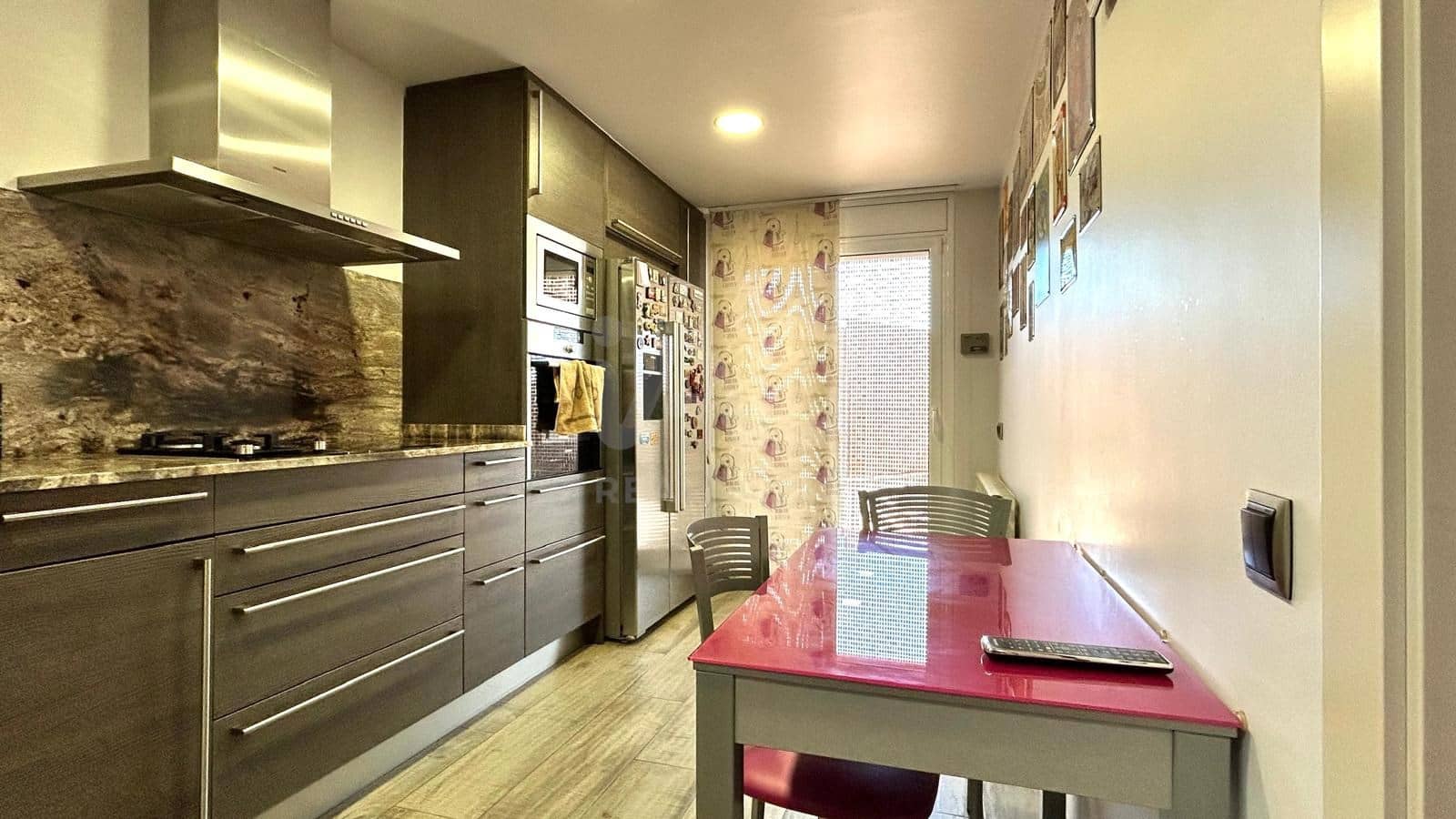 4 bedroom Terraced Villa for sale in Barcelona city with pool garage - € 550,000 (Ref: 9991438)