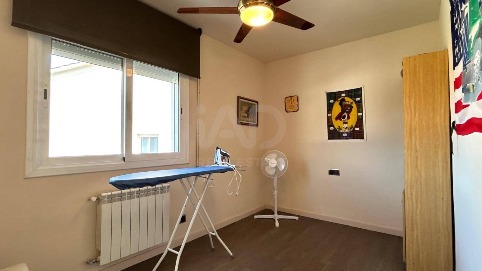 4 bedroom Terraced Villa for sale in Barcelona city with pool garage - € 550,000 (Ref: 9991438)