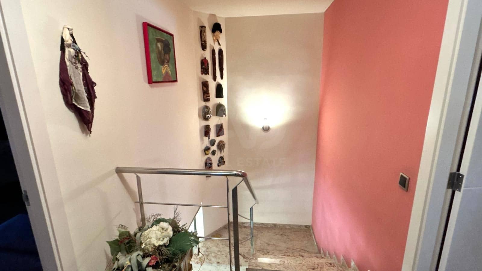 4 bedroom Terraced Villa for sale in Barcelona city with pool garage - € 550,000 (Ref: 9991438)