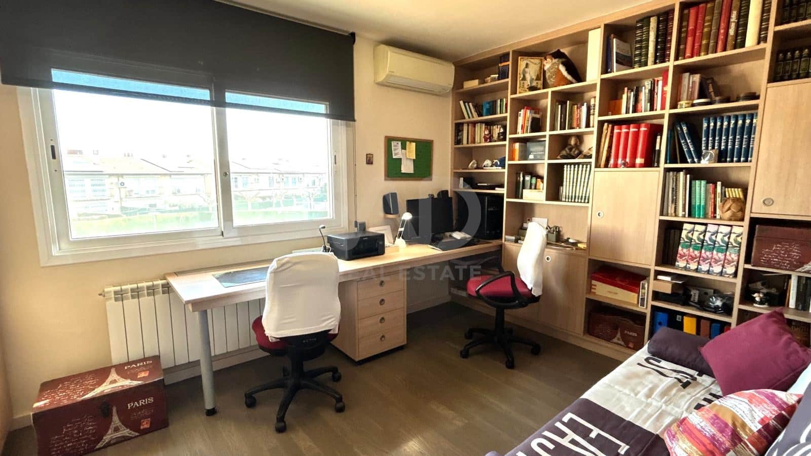 4 bedroom Terraced Villa for sale in Barcelona city with pool garage - € 550,000 (Ref: 9991438)