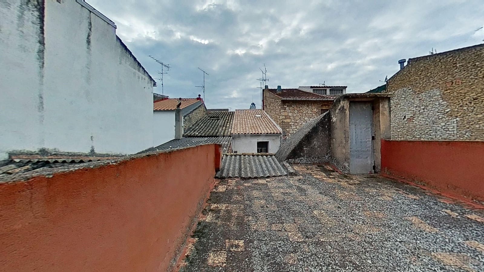 5 Zimmer Haus zu verkaufen in Atzeneta del Maestrat mit Garage - 83.000 € (Ref: 9991439)