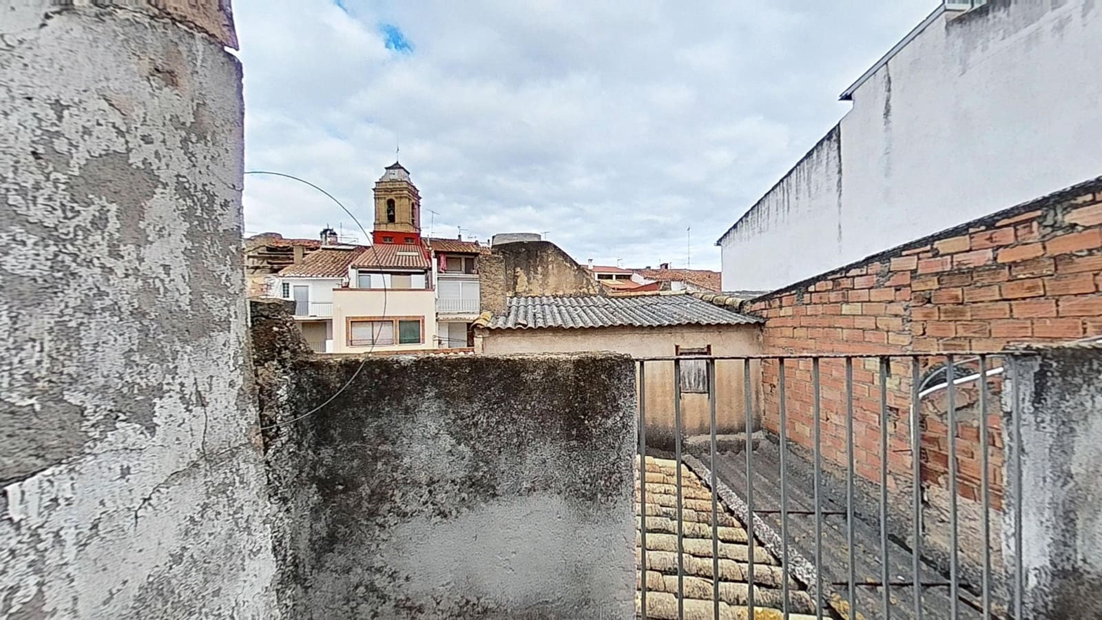 5 Zimmer Haus zu verkaufen in Atzeneta del Maestrat mit Garage - 83.000 € (Ref: 9991439)