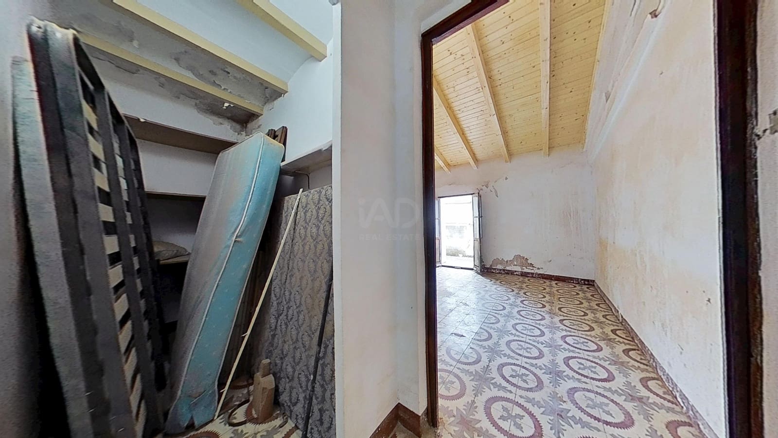 5 Zimmer Haus zu verkaufen in Atzeneta del Maestrat mit Garage - 83.000 € (Ref: 9991439)