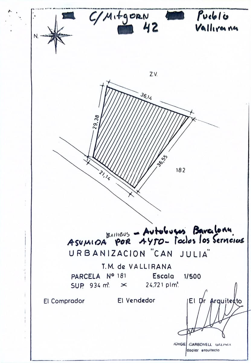 Ubebygd land til salgs i Barcelona by - € 55 000 (Ref: 9991440)