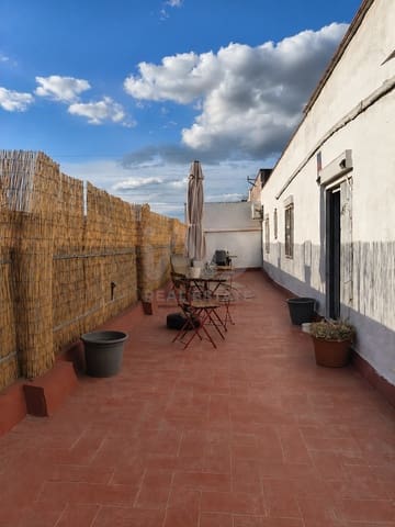 3 soveværelse Penthouse til salg i Barcelona by - € 160.000 (Ref: 9991442)