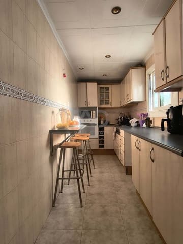 3 soveværelse Penthouse til salg i Barcelona by - € 160.000 (Ref: 9991442)