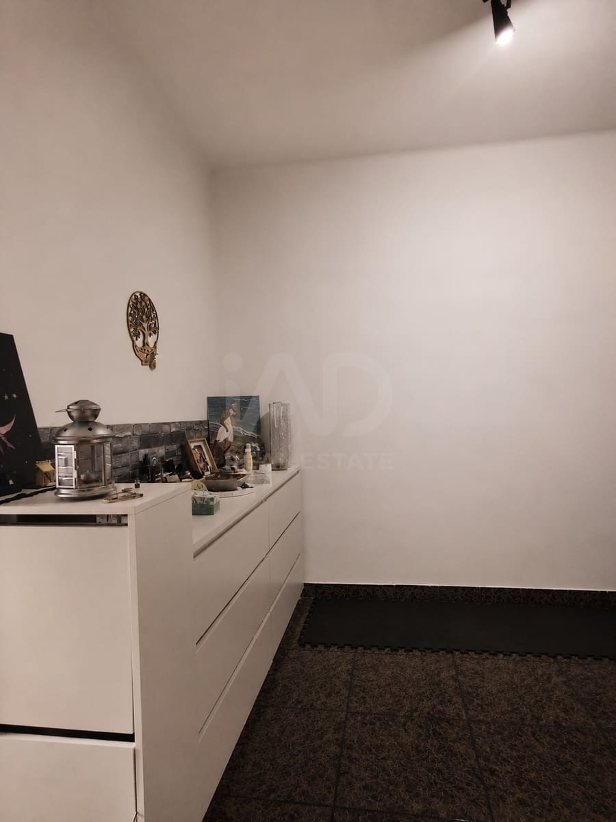 3 soveværelse Penthouse til salg i Barcelona by - € 160.000 (Ref: 9991442)