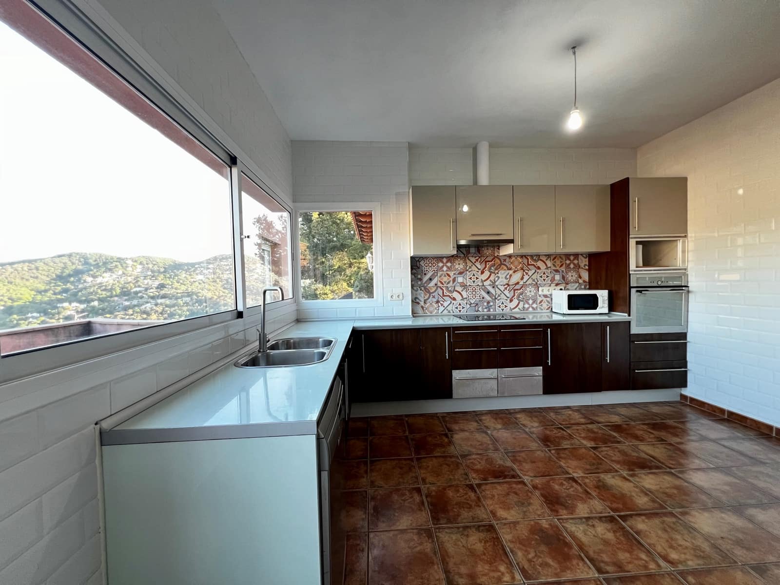 4 soverom Hus til salgs i Barcelona by - € 464 000 (Ref: 9991443)