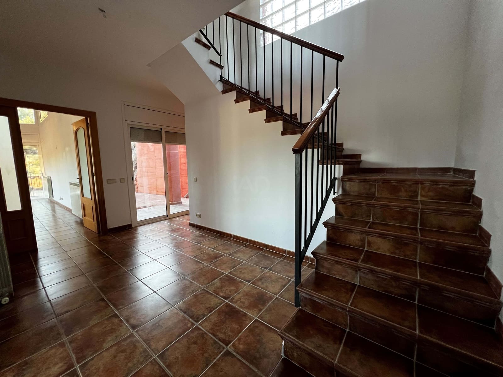 4 soverom Hus til salgs i Barcelona by - € 464 000 (Ref: 9991443)