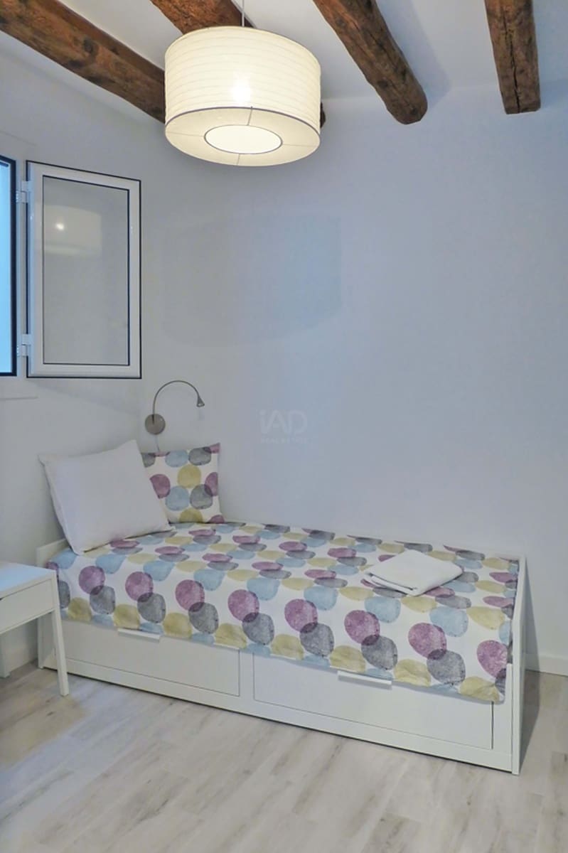 2 quarto Penthouse para venda em Barcelona cidade - 290 000 € (Ref: 9991449)
