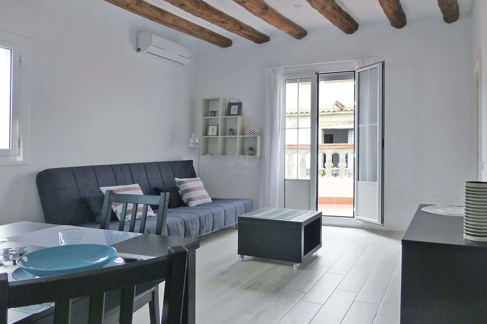 2 quarto Penthouse para venda em Barcelona cidade - 290 000 € (Ref: 9991449)