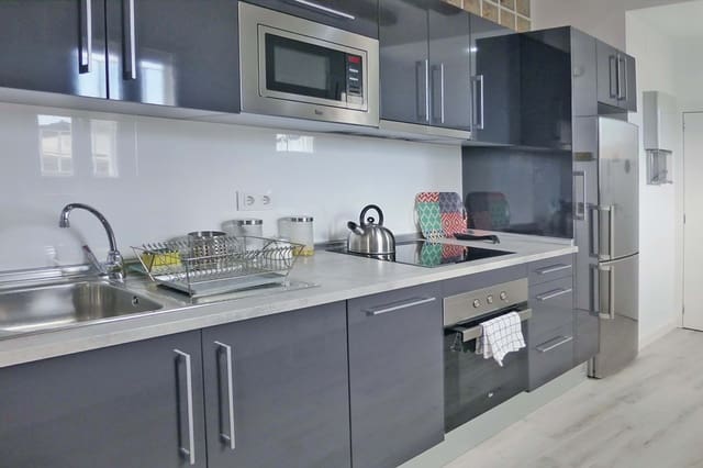 Ático de 2 habitaciones en El Raval, Barcelona ciudad en venta - 290.000 € (Ref: 9991449)